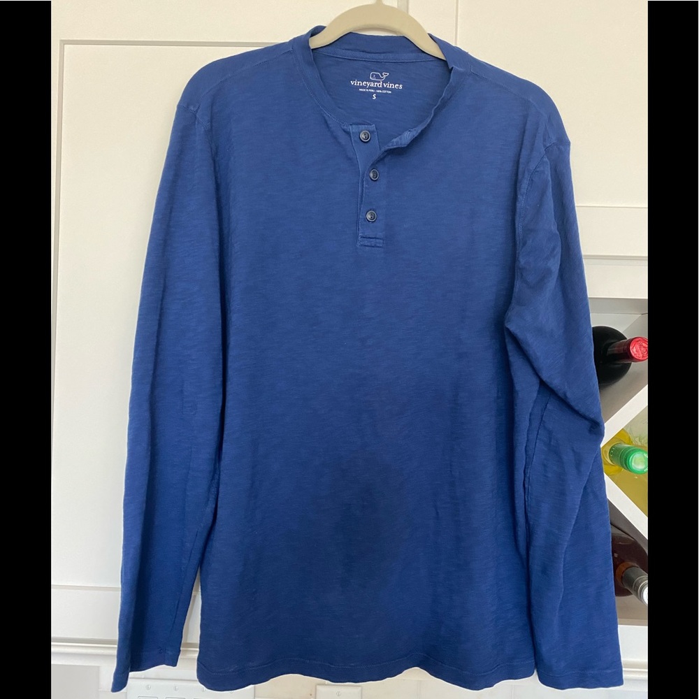 Mens Vineyard Vines Henley T-Shirt. S.